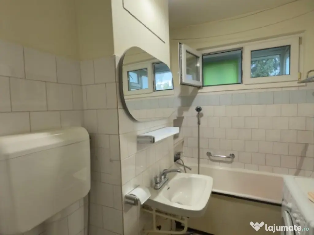 Apartament cu 2 camere, semidecomandat - zona Astra 