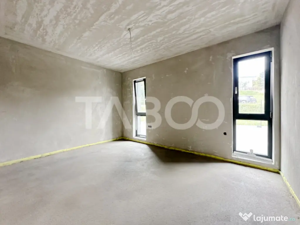 De vanzare duplex 200 mp utili si teren liber 180 mp cu gara 