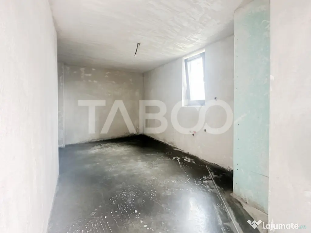 De vanzare duplex 200 mp utili si teren liber 180 mp cu gara 