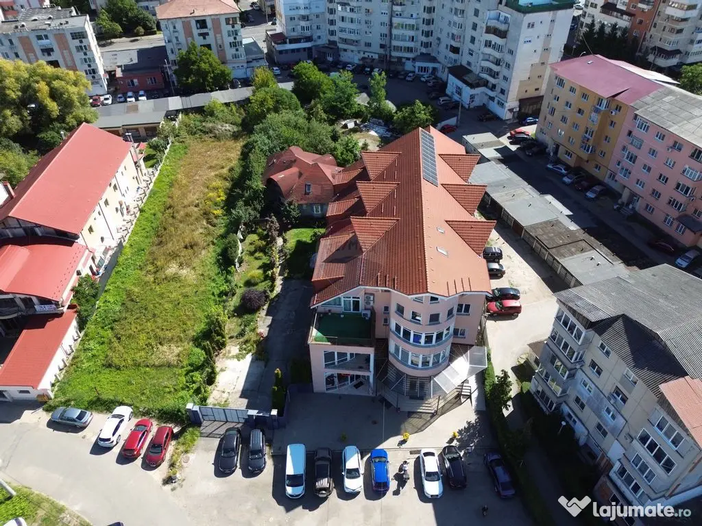 Pensiune cu Restaurant de vânzare – Locație Centrală... 