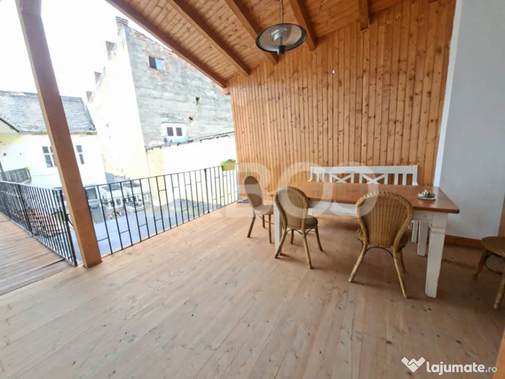 Apartament de inchiriat 3 camere in centrul vechi al orasulu 