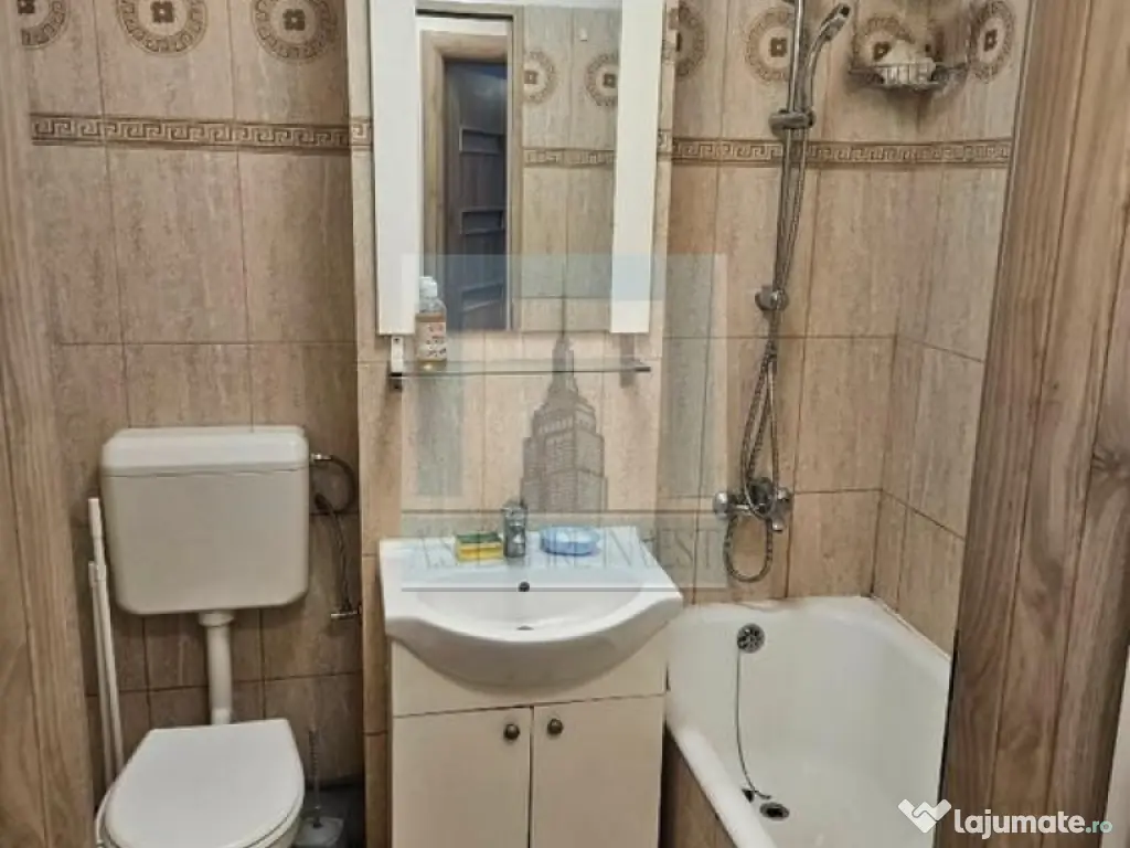 Garsonieră decomandată, etaj parter- Astra