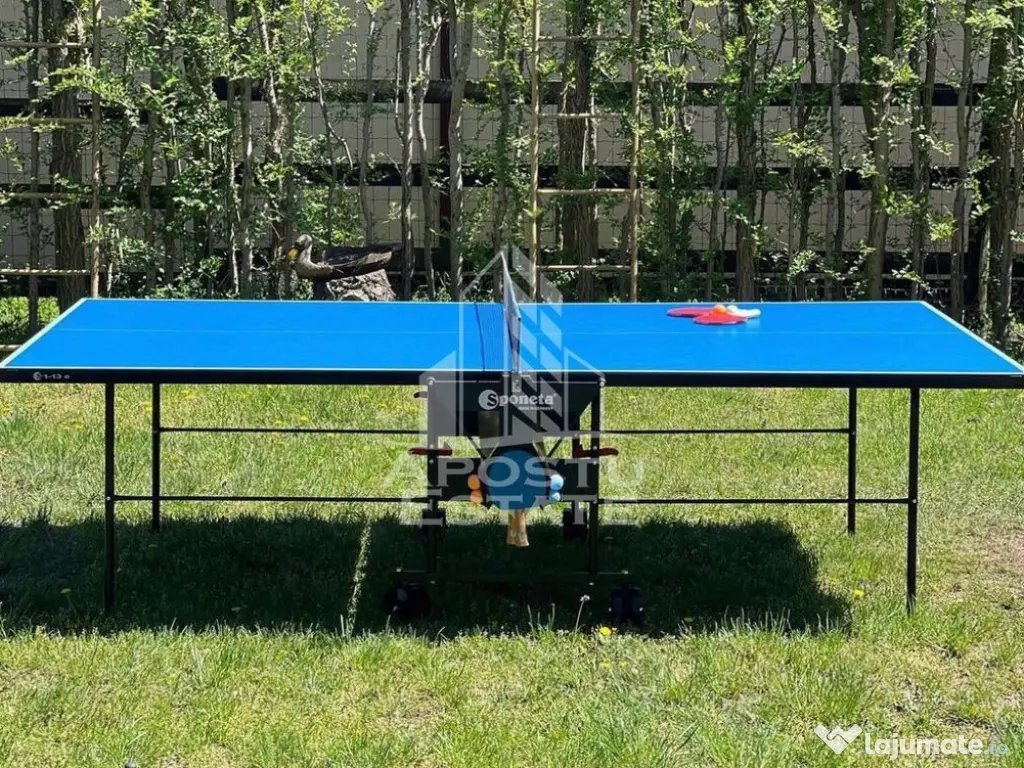 Pensiune amenajata 10 camere, 10 bai, 2 bucatarii, in Del...