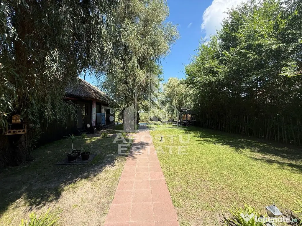 Pensiune amenajata 10 camere, 10 bai, 2 bucatarii, in Del...