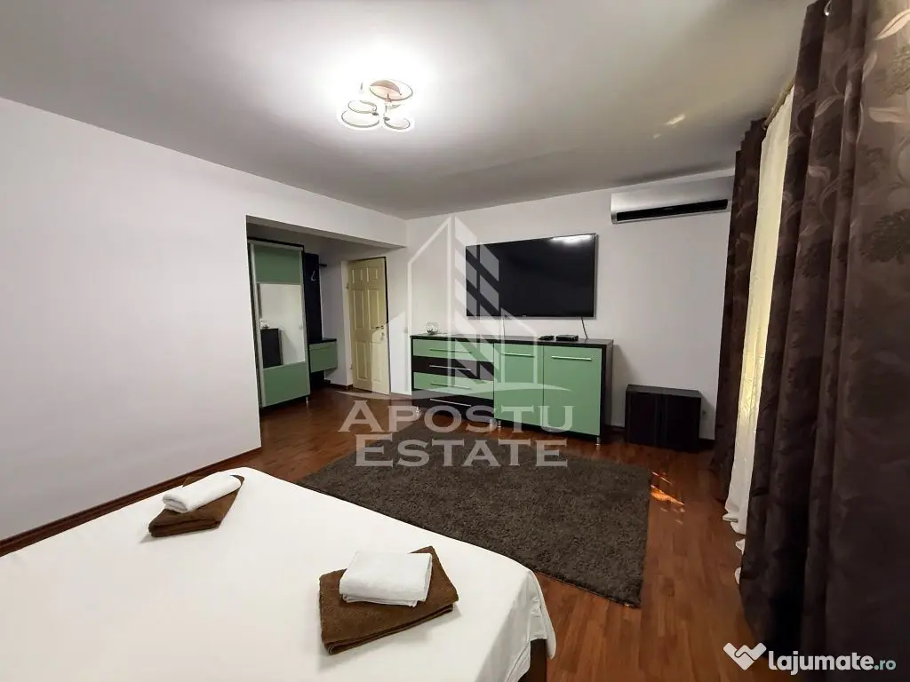 Pensiune amenajata 10 camere, 10 bai, 2 bucatarii, in Del...