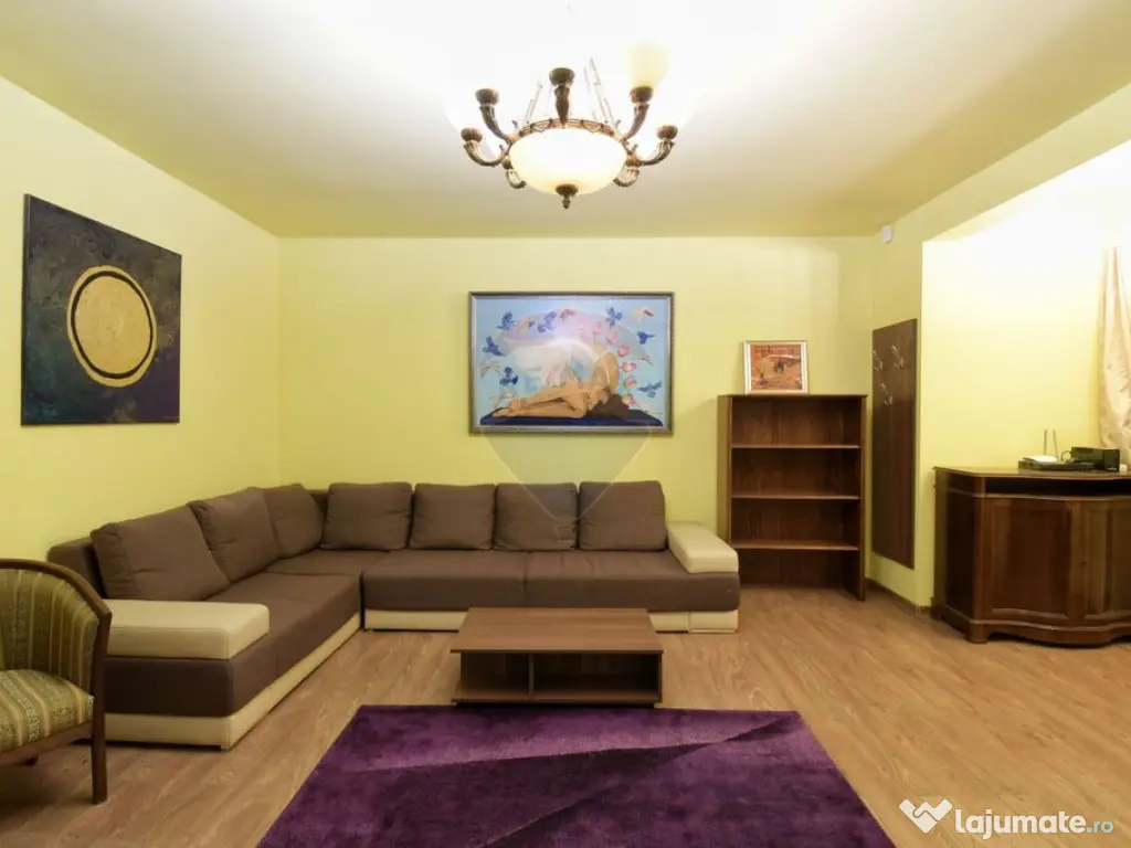 Casa cu 5 camere de inchiriat, zona Becas