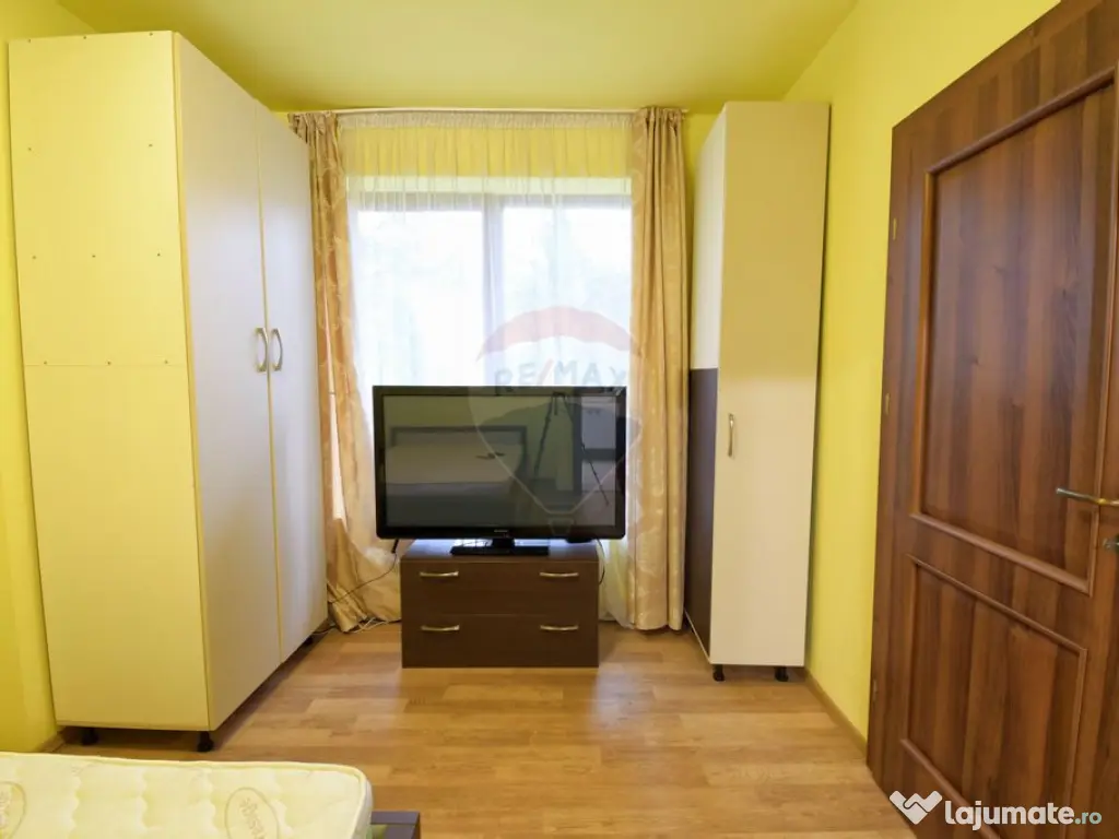 Casa cu 5 camere de inchiriat, zona Becas