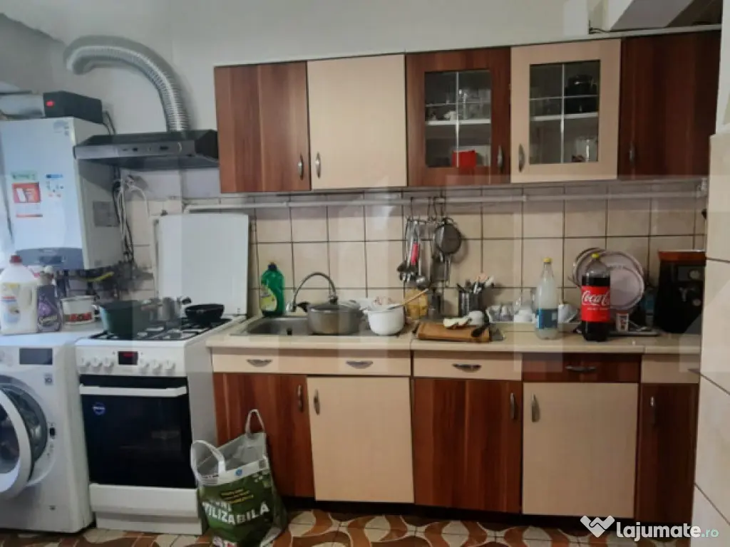 Apartament de vanzare, 3 camere,suprafata utila 66,75 mp, zo