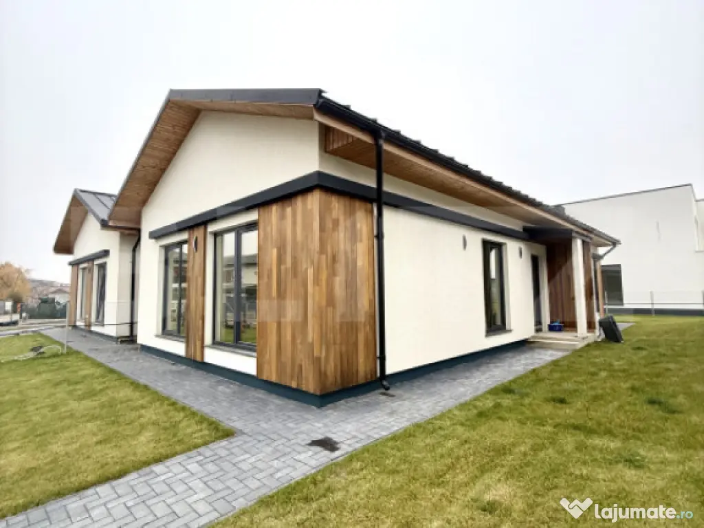 Casa individuala de 3 camere, 90mp, curtea 355mp, 15 minute