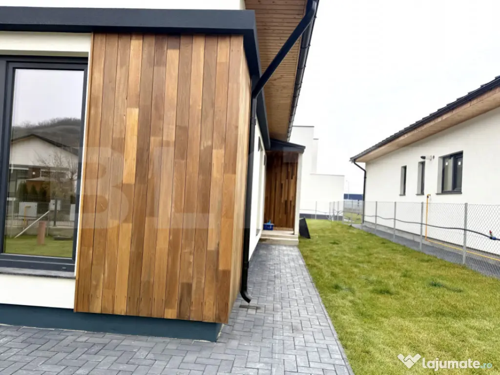 Casa individuala de 3 camere, 90mp, curtea 355mp, 15 minute