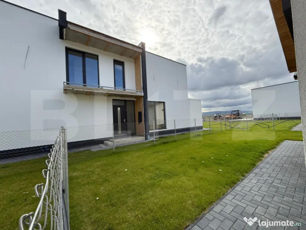 Casa individuala de 3 camere, 90mp, curtea 355mp, 15 minute