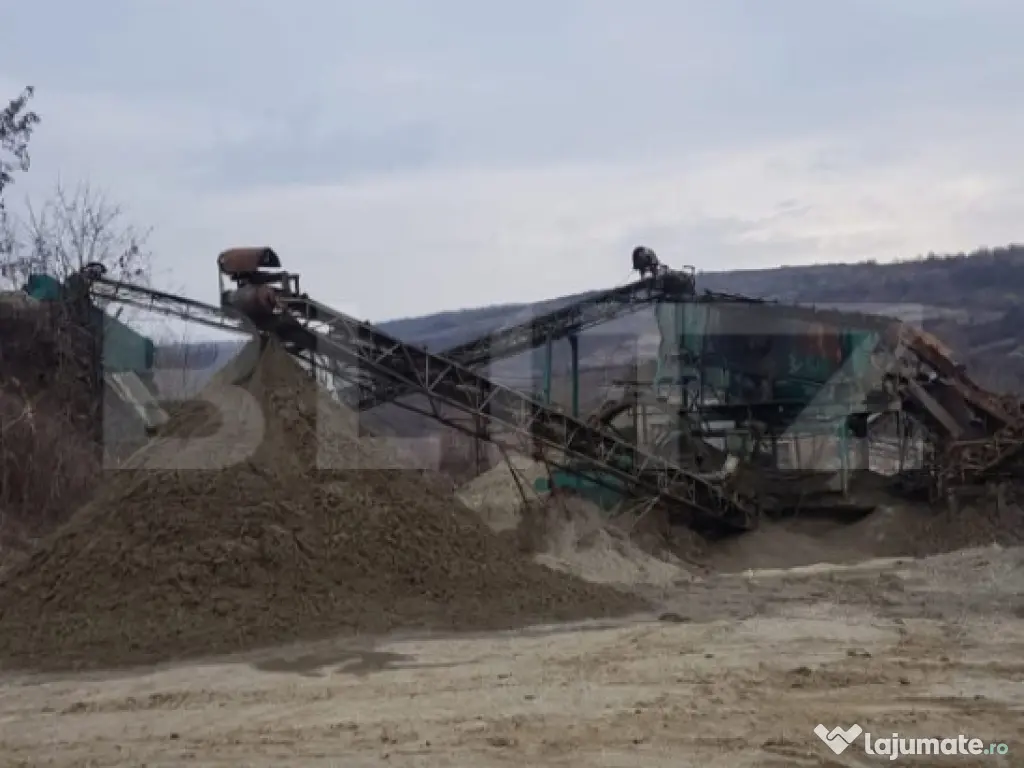 Balastiera functionala,utilaje,hala,6 hectare de teren,zona