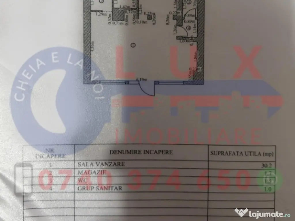 ID 8268 DE ÎNCHIRIAT spațiu comercial 