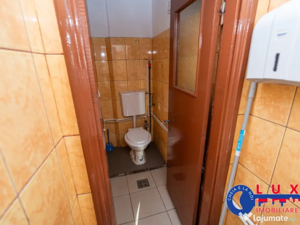 ID 8268 DE ÎNCHIRIAT spațiu comercial 