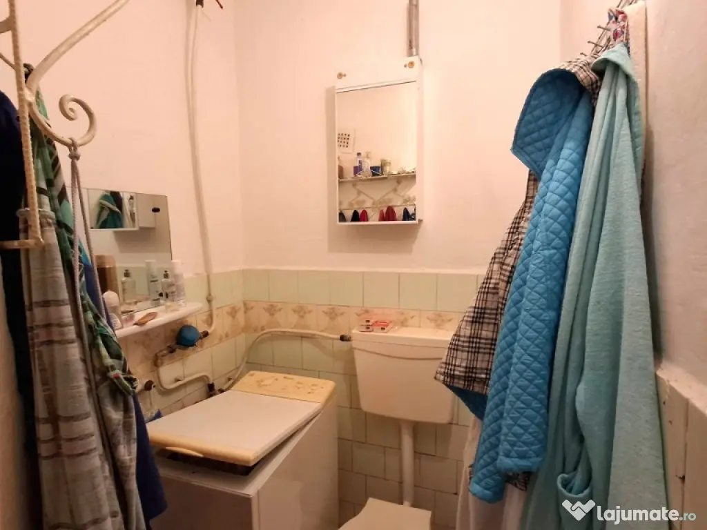 Apartament 3 camere, etaj1 (Politie)