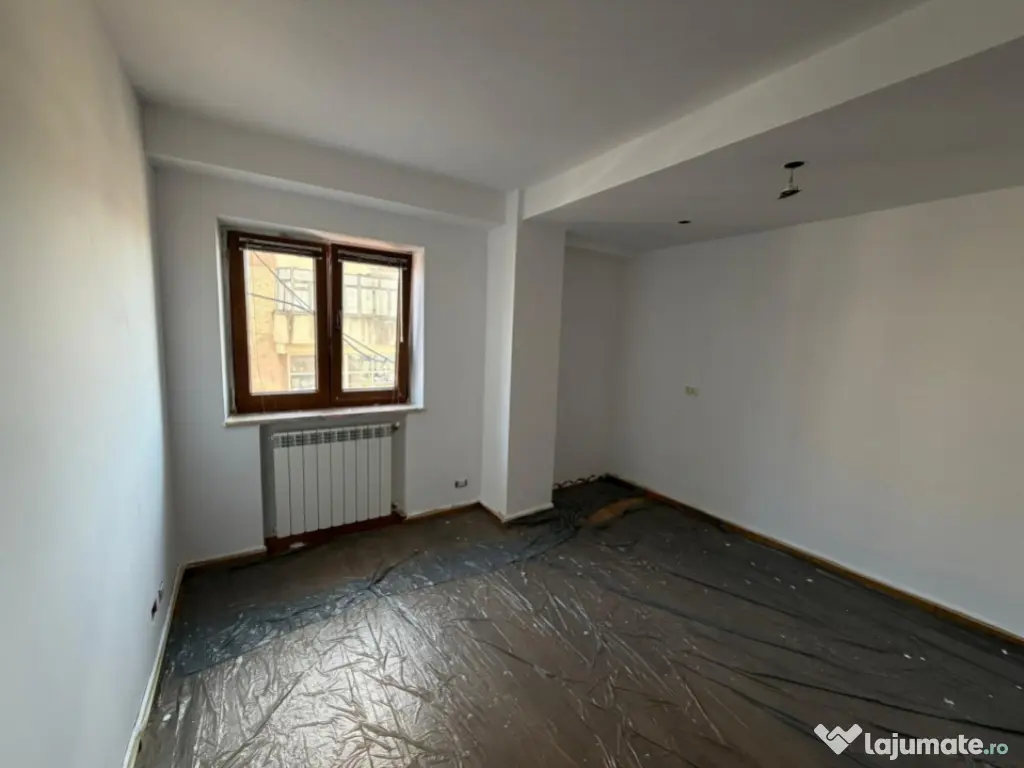 Apartament 3 camere , etj 1 , Radauti