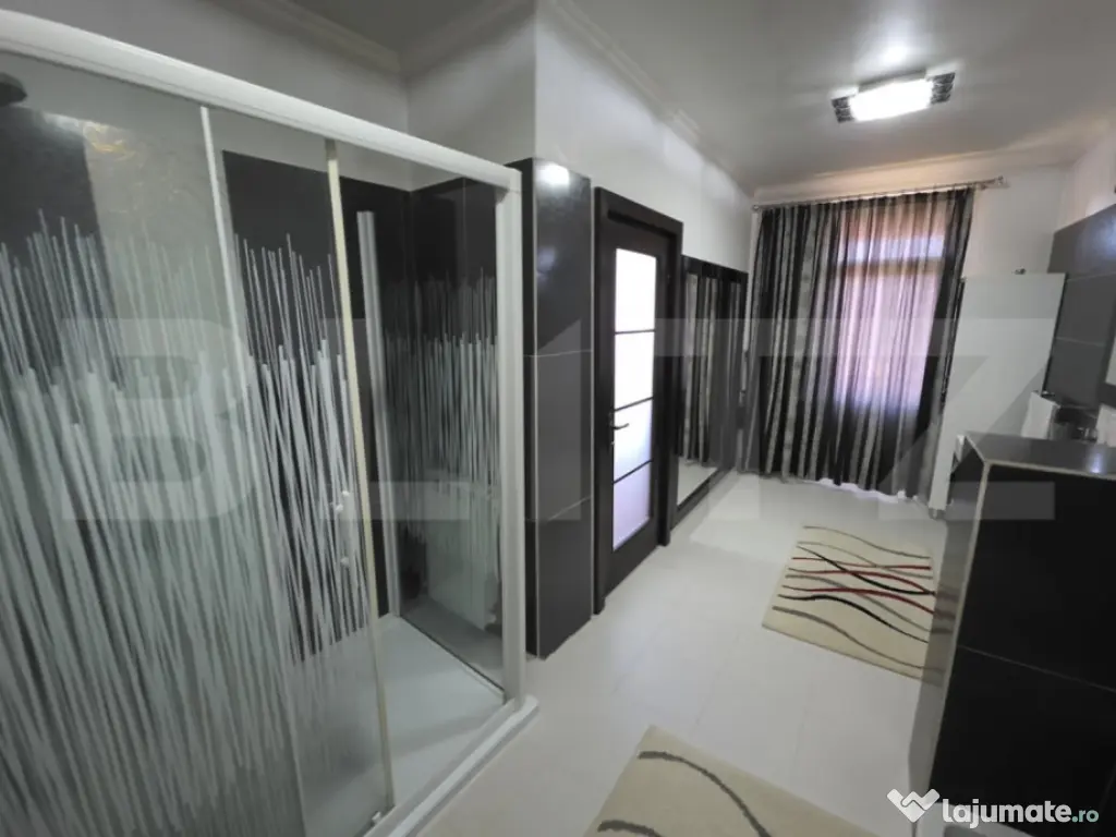 Apartament 110 mp, 3 camere cu parcare si boxa, Calea Moldov