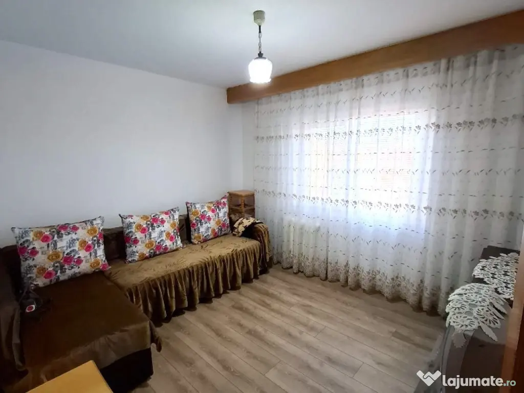 Apartament 3 camere – Zona Lidl Sud, Focșani 