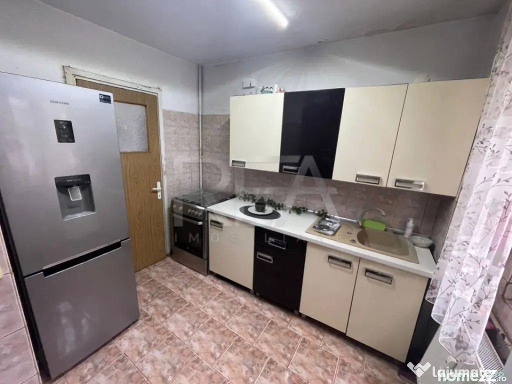 4 camere,Liviu Rebreanu,decomandat,et.1,parcare,79 mp,metrou