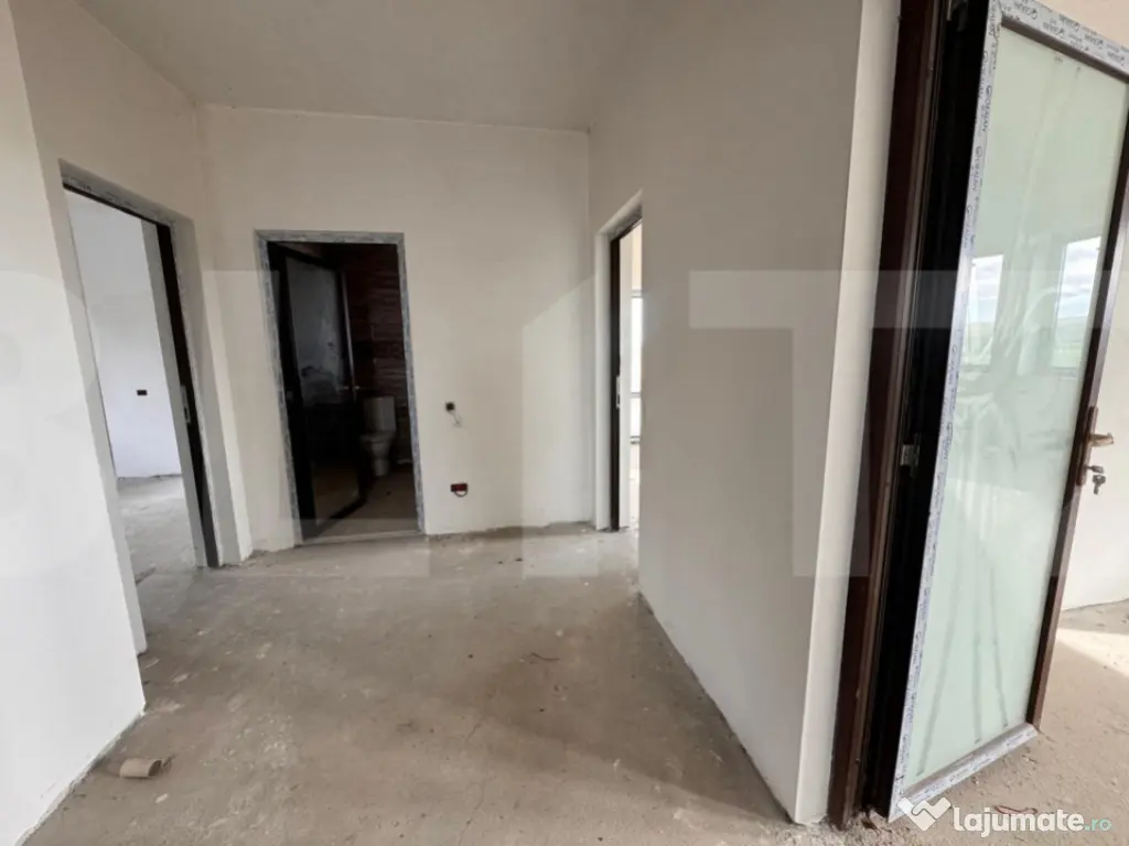 Casă D+P+E+P în Răchiți - teren mare și posibilitate de