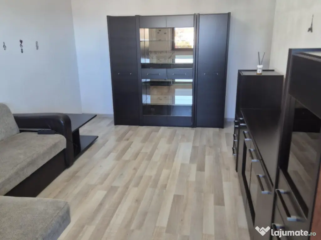 Garsoniera zona SANPETRU, 