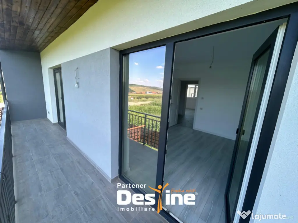 Casă Duplex 113mp utili P+1 2 locuri de parcare si curte 