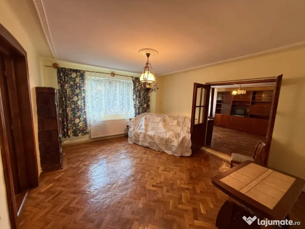 Casa 3 camere + teren 912mp zona Caraiman 