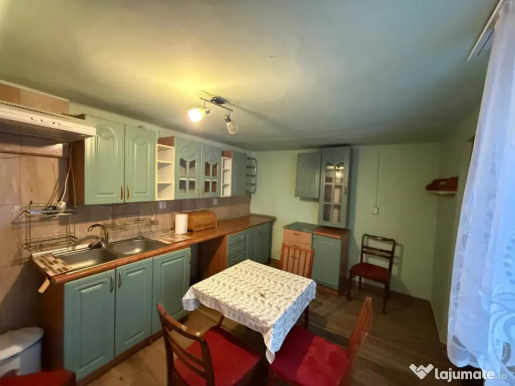 Casa 3 camere + teren 912mp zona Caraiman 