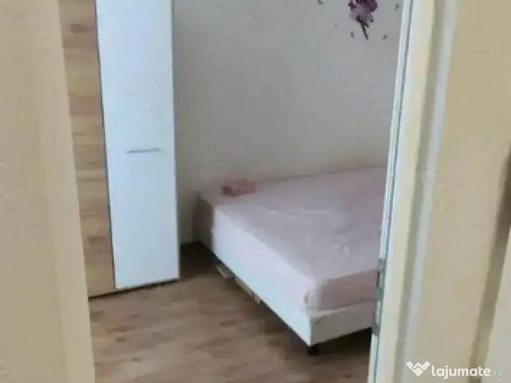 Inel 2, apartament 3 camere, etaj 1, gaze, vanzari Constanta