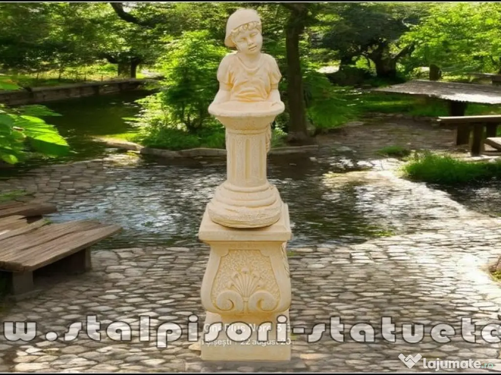 Set stativ cu copil la cișmea, galben patinat, model S27-S93. 