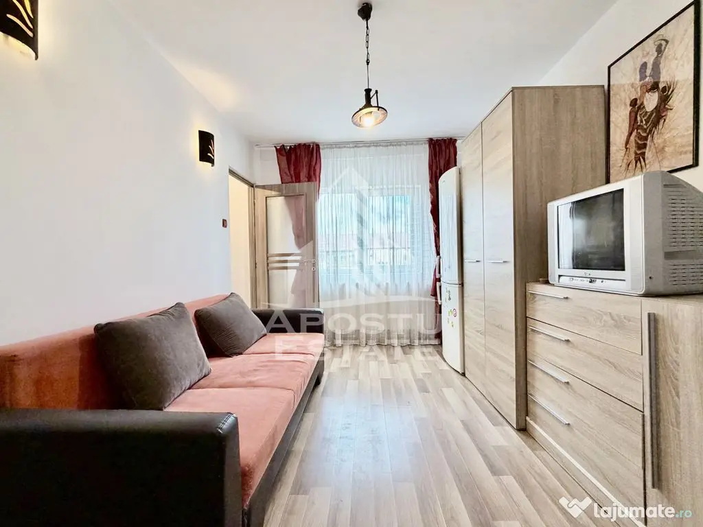 Garsoniera cu bucatarie inchisa gaz Calea Aradului 