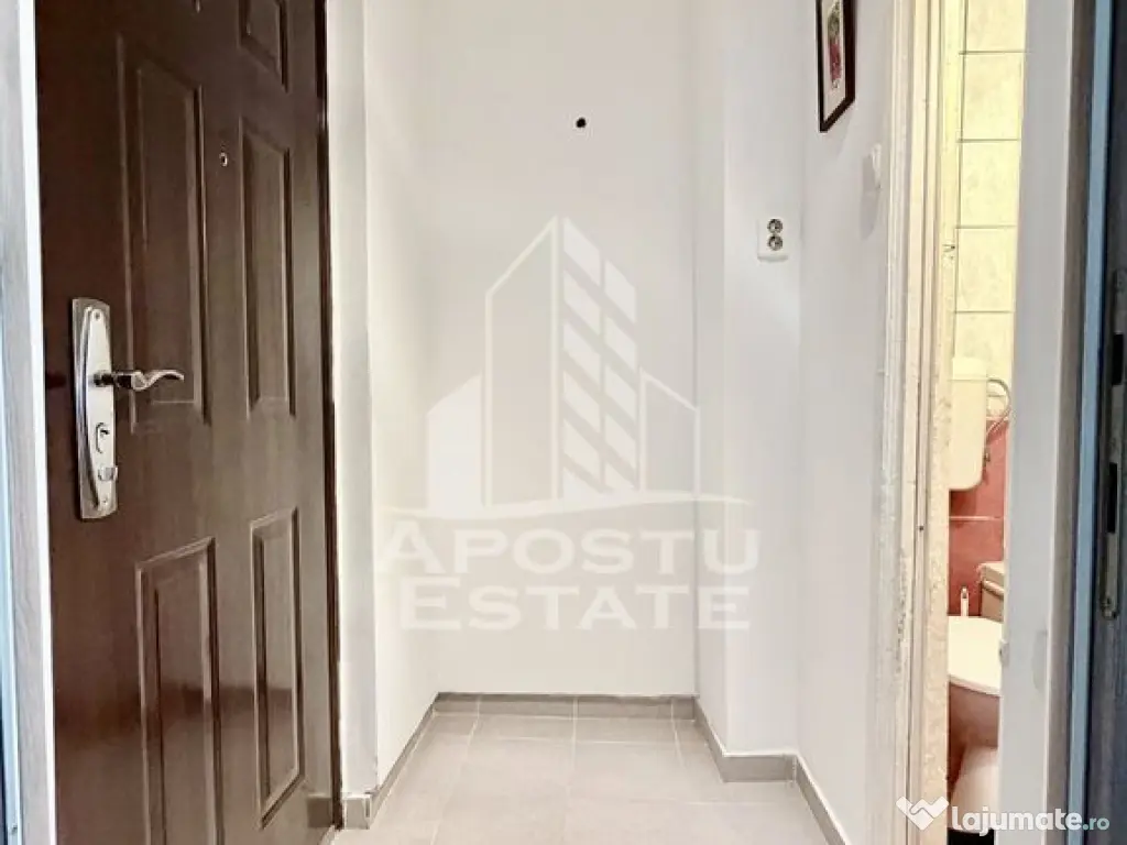 Garsoniera cu bucatarie inchisa gaz Calea Aradului 