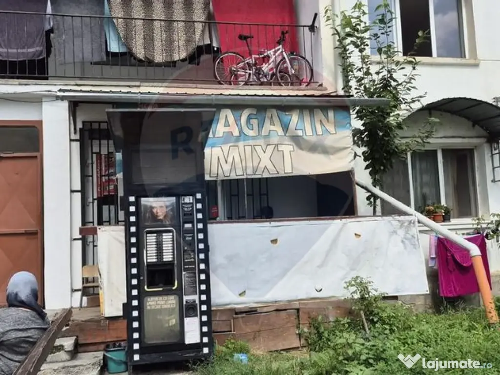 Spațiu comercial la parter 