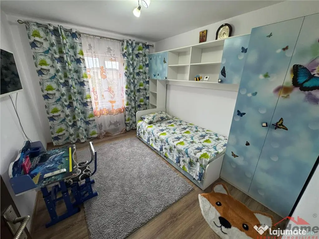 Ap 3 cam, 2 bai, parcare proprie, renovat, ultracentral - Pi 