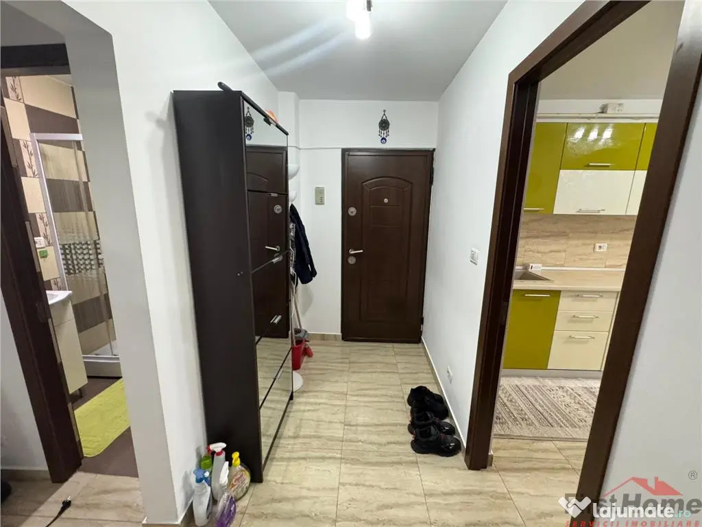 Ap 3 cam, 2 bai, parcare proprie, renovat, ultracentral - Pi 