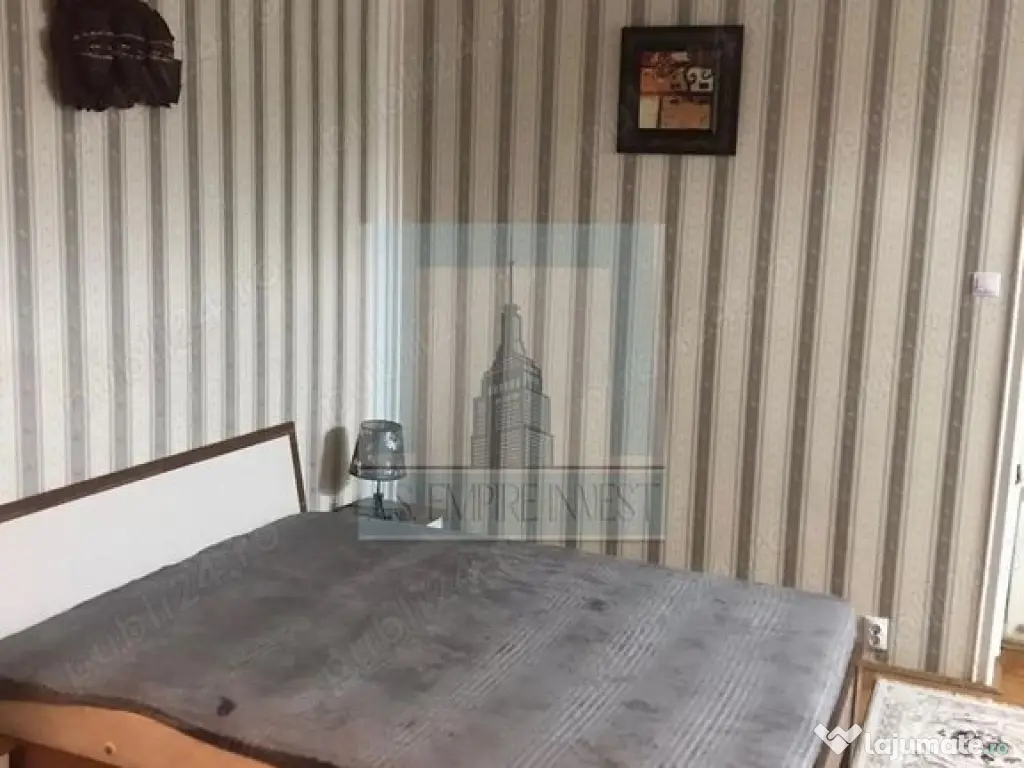 Garsoniera spatioasa/ zona Brasovul Vechi 