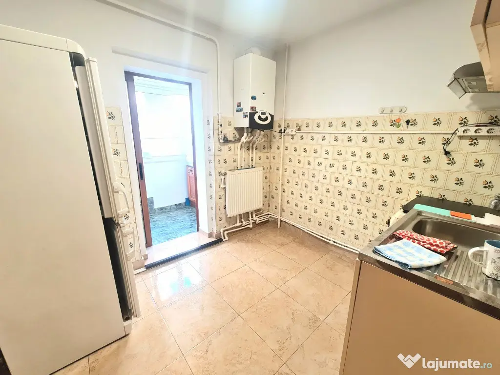 3 camere zona Dorobanti - Piata Mare, etaj 1 