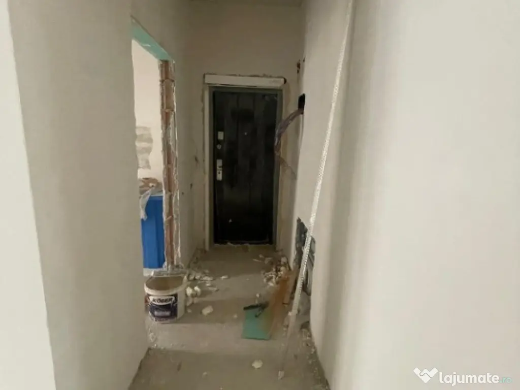 Apartament 2 camere si curte proprie cadastrata, finisaje la alegere 