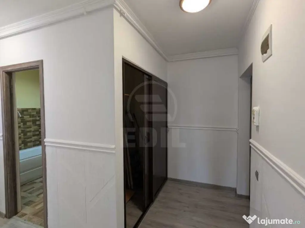 Apartament cu 3 camere,mobilat si utilat,zona Terra