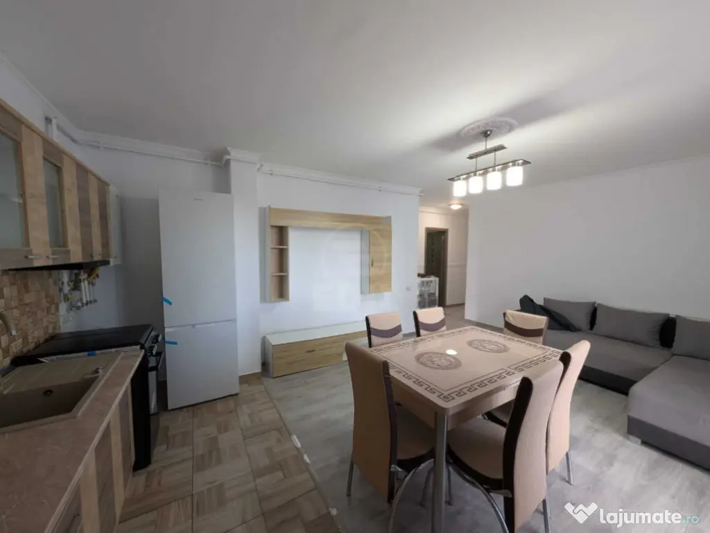 Apartament cu 3 camere,mobilat si utilat,zona Terra