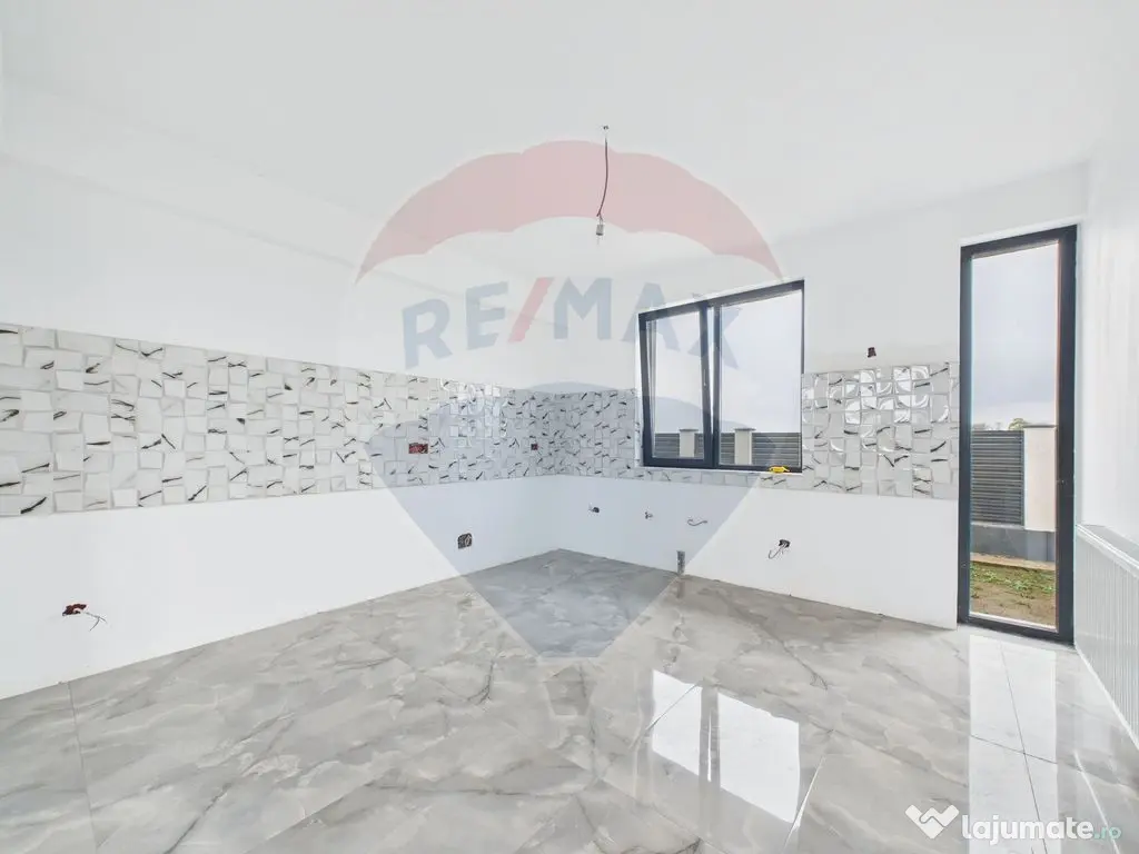 Casa moderna cu 4 camere de vanzare - Zona Ganeasa - Moar... 