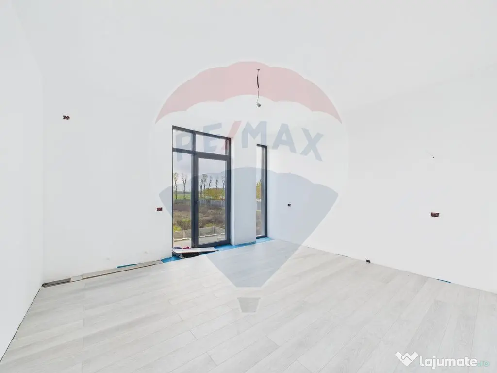 Casa moderna cu 4 camere de vanzare - Zona Ganeasa - Moar... 