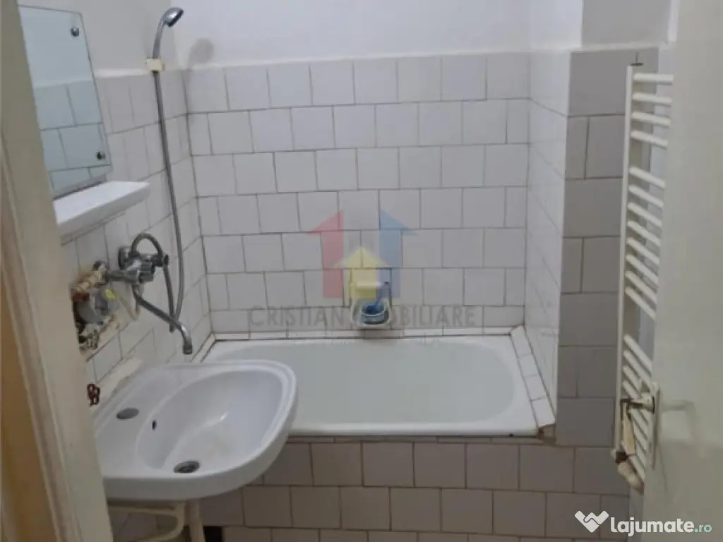 Ap 2 camere, Viziru 1, 40mp Etaj3 LIBER