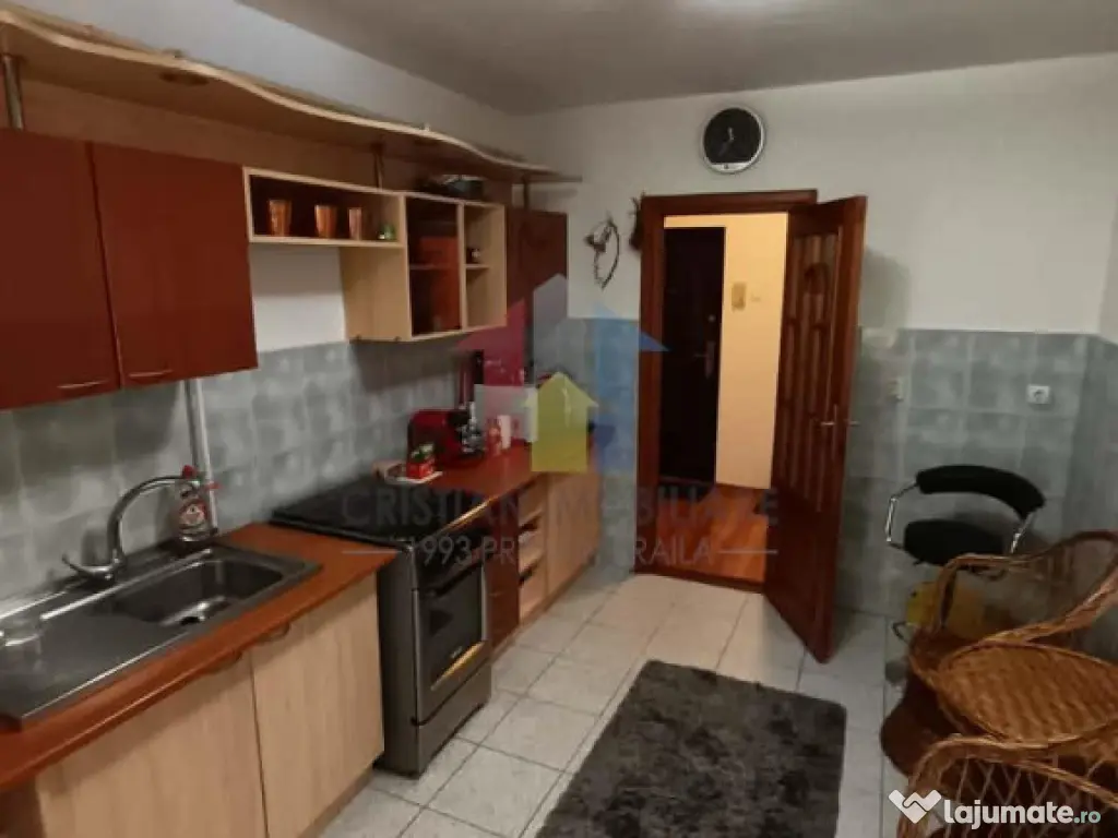 3 camere, parter cu balcon 14 m, Semimobilat, Garii