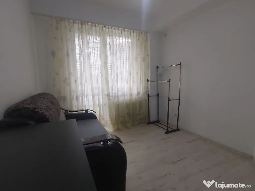 Apartament cu 2 camere de inchiriat in zona Piata Romana