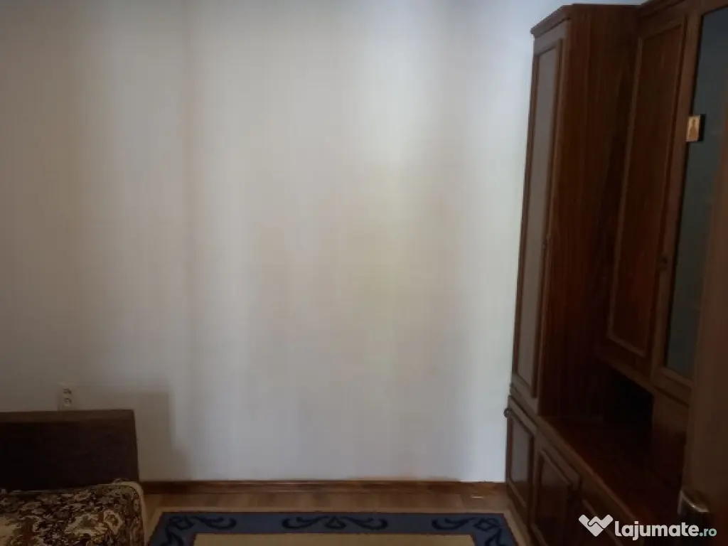 Garsoniera de inchiriat in zona Aparatorii Patriei