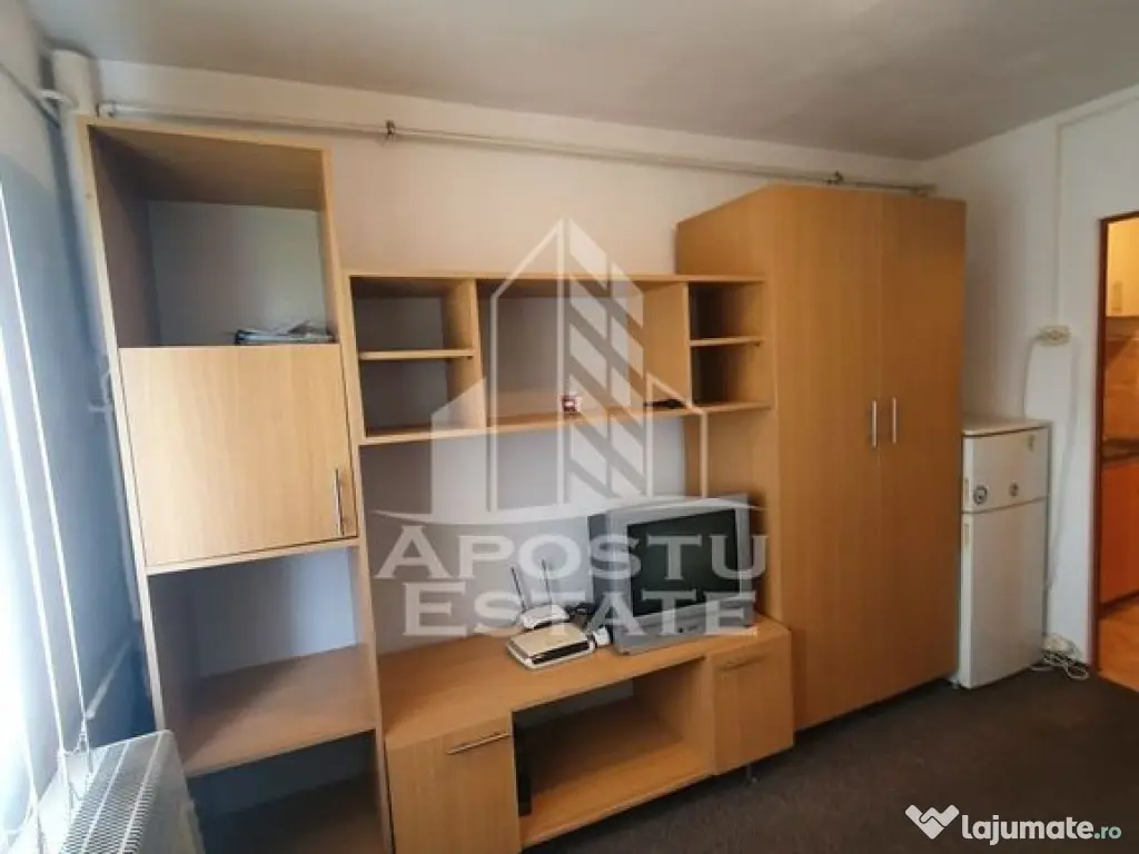 Garsoniera de inchiriat zona Lipovei 20mp 