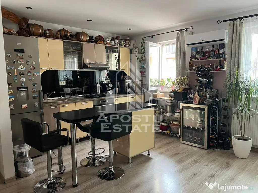 Apartament cu 2 camere complet mobilat si utilat la etaju... 