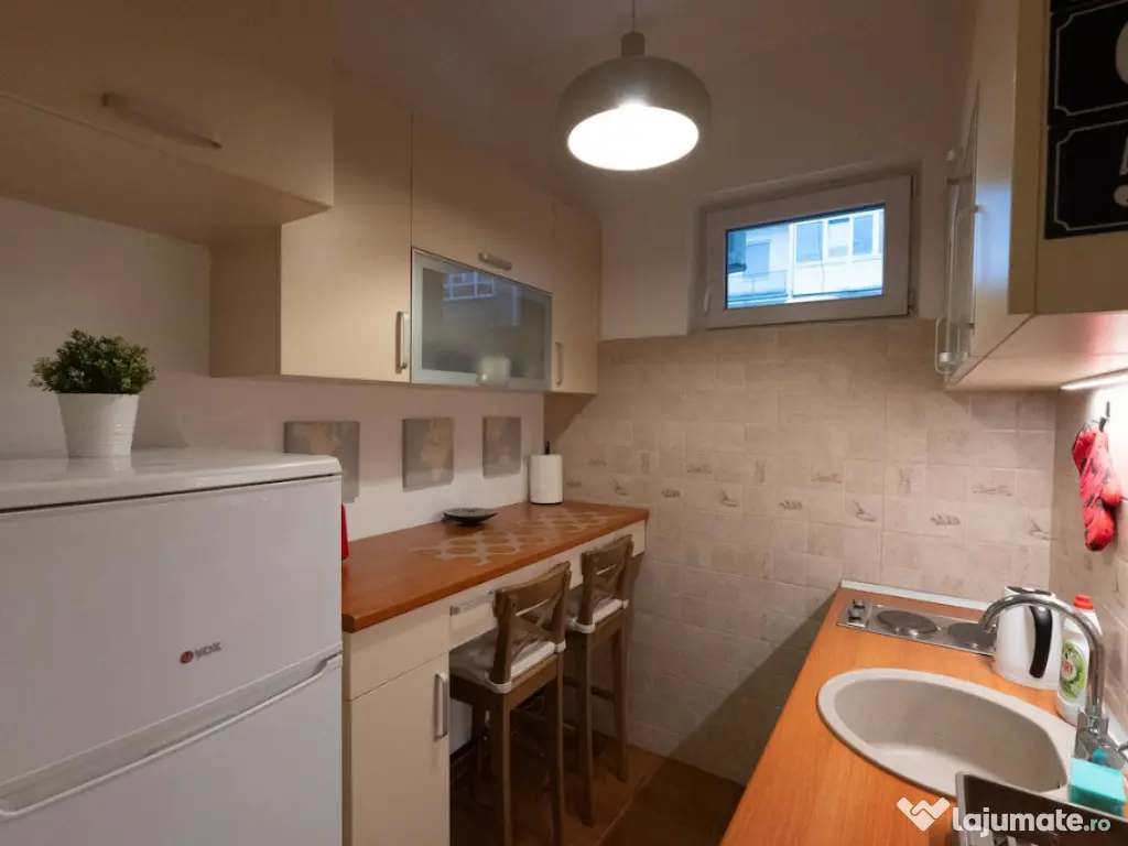 Garsoniera de inchiriat in zona Lujerului