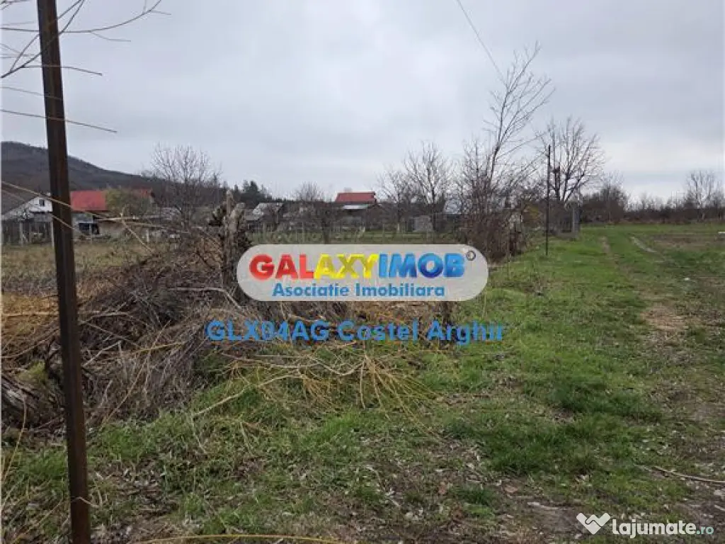 Vindem teren intravilan 1000 mp in Calinesti , dubla deschid 